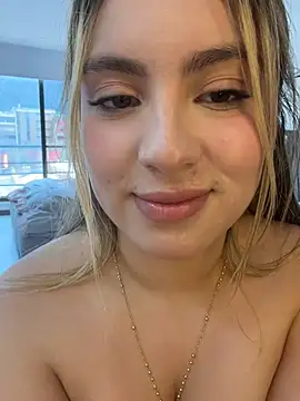 Cloee_Rainbow1 - Cloee a sexy dance for us 😏🔥🔥🔥