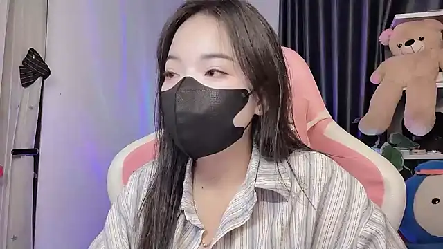 Julie_Ulie - Yêu emmmm🌺🌺🌺
