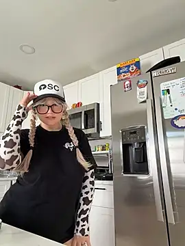 Cutiepiespanks - Pussy play on face Pov