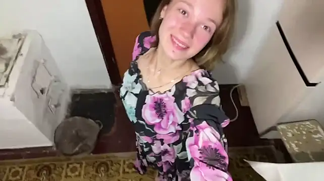 BrittanyLebowitz - lick lips