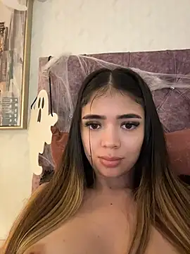 HoneyMollyX - PANTY OFF + TASTE MY PUSSY MY FINGERS
