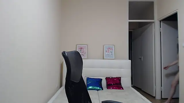 AnnaSweet18 - show PUSSY , lt 2 videos