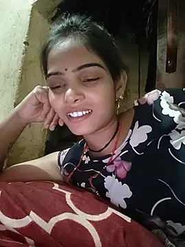 Kamini_hat