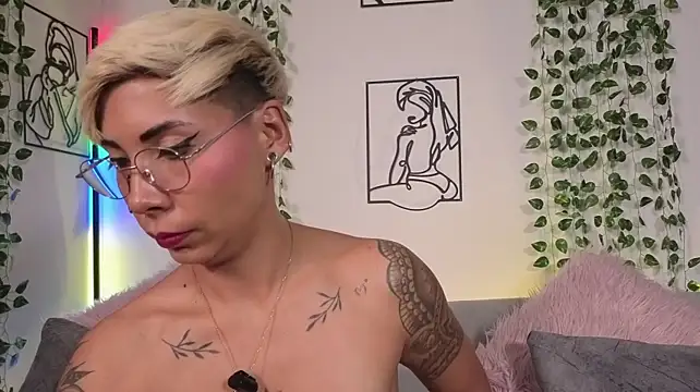 MiaMorgan_
