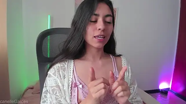 CanelleGarces - Squeeze titties + nipple tease