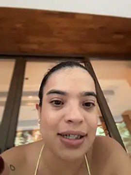 JuanitaMore01