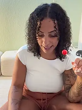 SweetPetiteNoir - 😈 Boob Massage