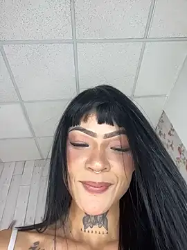 AxaraXXX - RIDING DILDO 🍑