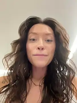CityLynx - show panties and tease in doggy