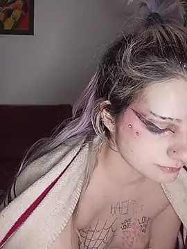 Pura_Sheytana6669 - Para comprarme un Lush