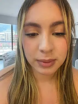 Cloee_Rainbow1 - Cloee a sexy dance for us 😏🔥🔥🔥