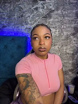 Melany_Williams - FINGER IN MY PUSSY CREMY ZOOM