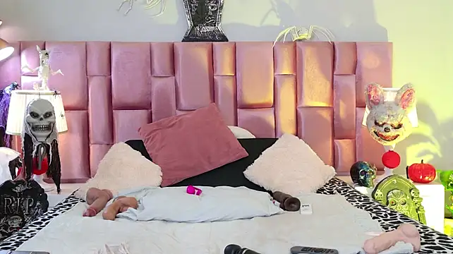 Anaa_Bellaa - FINGER YOUR PUSSY