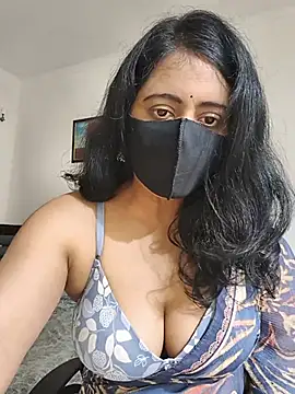 Cute-Maanvi - Boob show