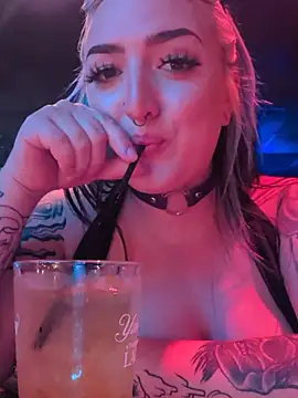 ImKatMeow - Stay naked till end of stream