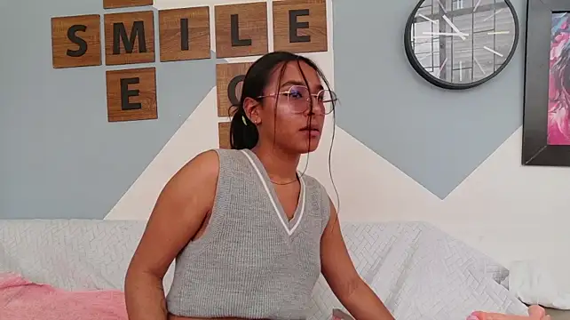 NIKKYTHORNE - Spit on my Tits