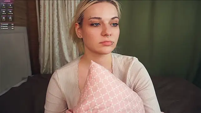 KaleyMahunik - do you wanna quick check under my short