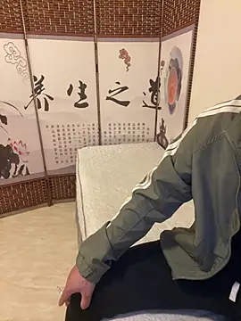 Qujing002 - 会所调戏技师小妹操逼喷水内射颜射