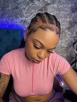 Melany_Williams - FINGER IN MY PUSSY CREMY ZOOM