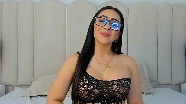 VictoriaFerrerh - show tits with ice