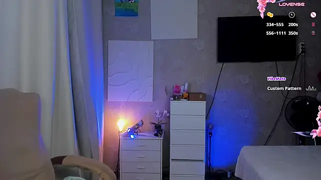 Vivian_cutie - Take off my top.