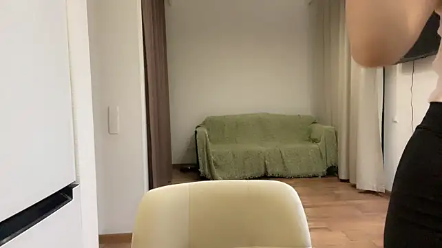 RefereedHobble - Ass spanks x10