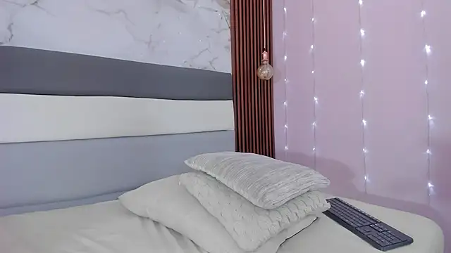 ALICESTARKK - happy hour