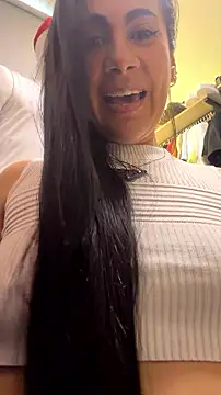 Laia_Hills - 🥵🧊Go play ice Titis🧊🥵