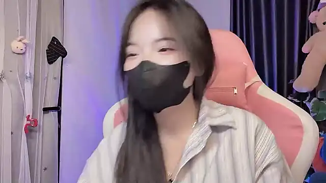 Julie_Ulie - Yêu emmmm🌺🌺🌺