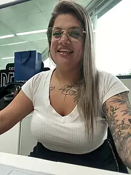 Kahreal - entregar calcinha pro chefe