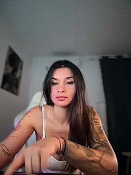 DramaQueen__ - Body cream on tits