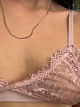 Zoy_cute - Show ass + plug anal🥵