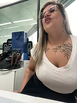 Kahreal - entregar calcinha pro chefe