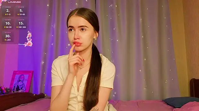 Chloeee4200 - TAKE OFF MY TOP