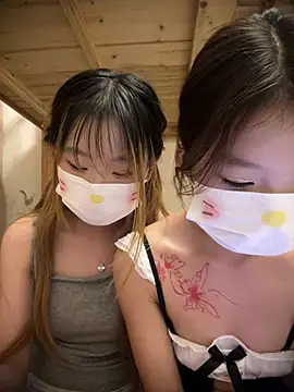 Angel-Sisters - 为什么有个大叔在边上 啊啊啊 大叔的鸡吧好大啊 淫水都被他草出来了