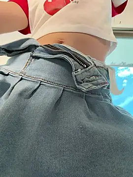 Ginny_ross - SHOW YUMMY PUSSY + SEXY FEET