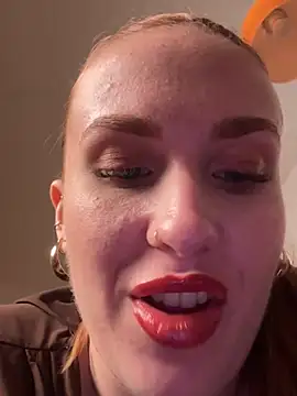 ChiaraVelvet - Show ass and Slap 5X🥵💦