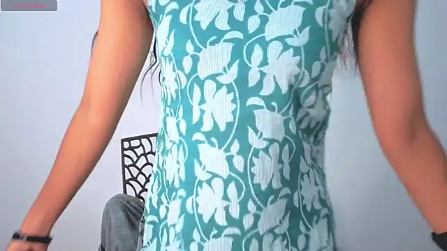 Mallu_Kalyani - Ice on pussy