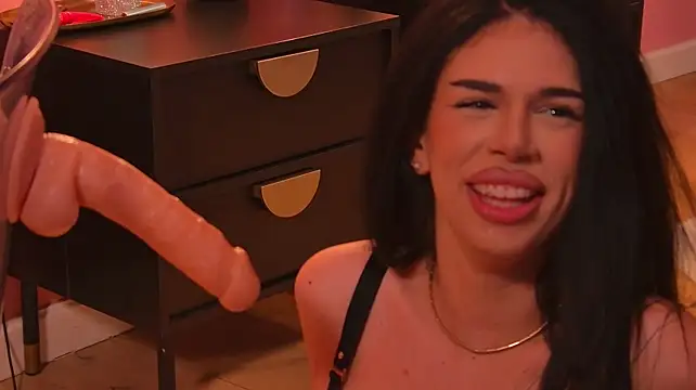 ReinaTriana - twerk this big ass