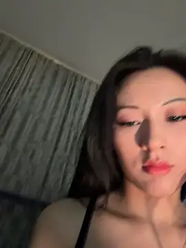 Wwasian - CLOSE UP PUSSY PLAY