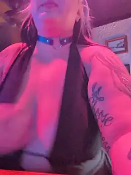 ImKatMeow - Stay naked till end of stream