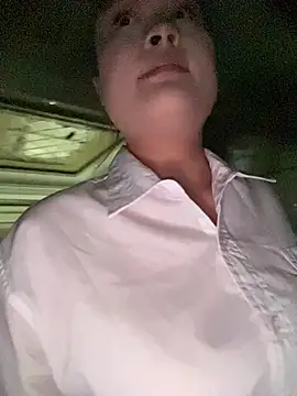Xingchen-002 - 裸奶开车3分钟