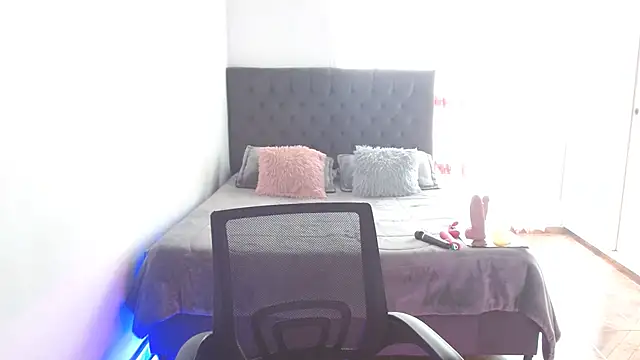 Kerly_Lopez - fuck me hard with me toys
