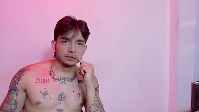 AliceandMax - KICK THAT FUKING PUSSY X10