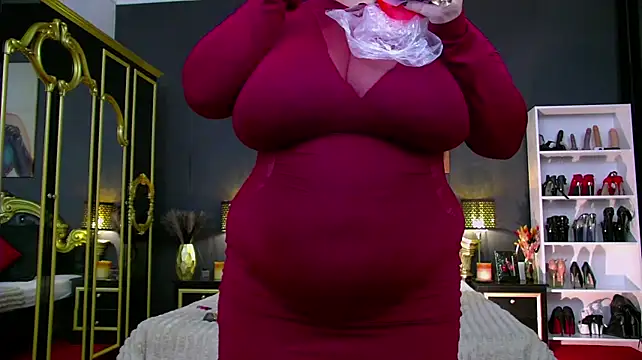 GeorgiaLerox - ♥️Tease you with my curves ♥️