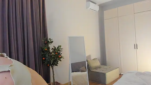 Its_soyummy - doggy booty to cam