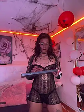 SamathaMay - flash tits😈