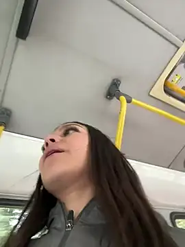 Alyshanon18 - DOWN SKIRT AND SHOW ASS😱