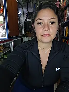 Isa_bella95 - Shows naked shop
