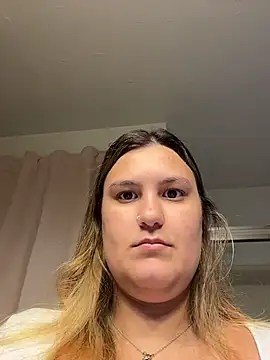 Latinamommy26 - Nipple clamps 3 mins